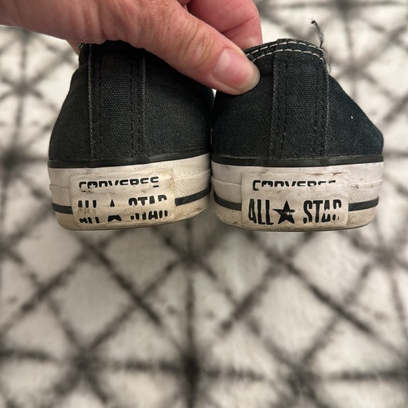 Used B&W Unisex Converse - Men’s 6/Women’s 8 - Picture 2 of 7